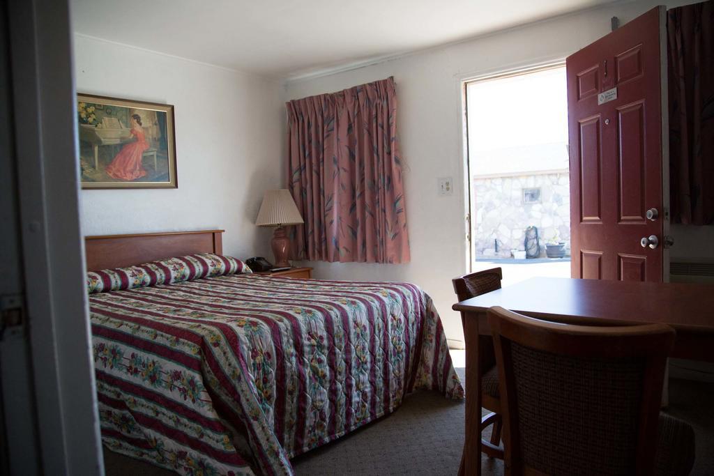 Boron Motel Motel