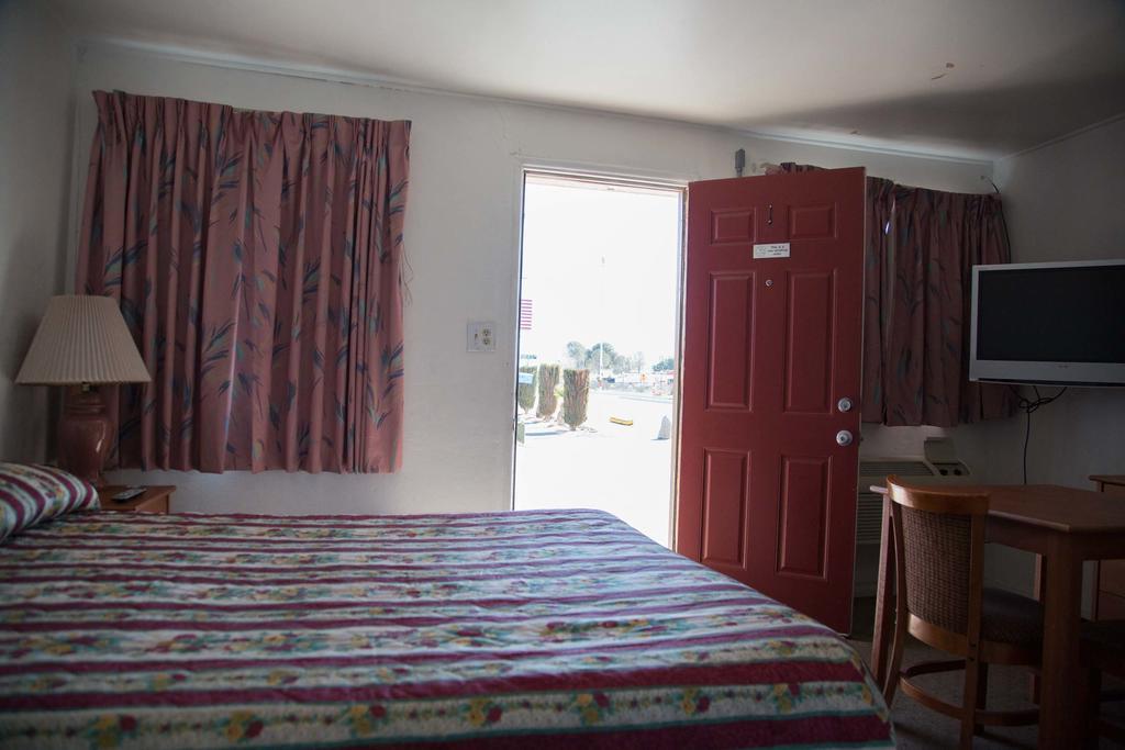 Boron Motel
