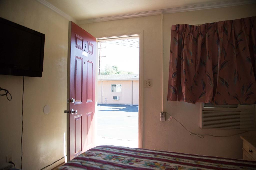 Boron Motel